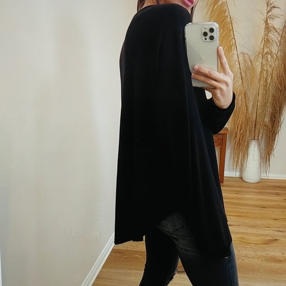 Top - Picture 3 of 4